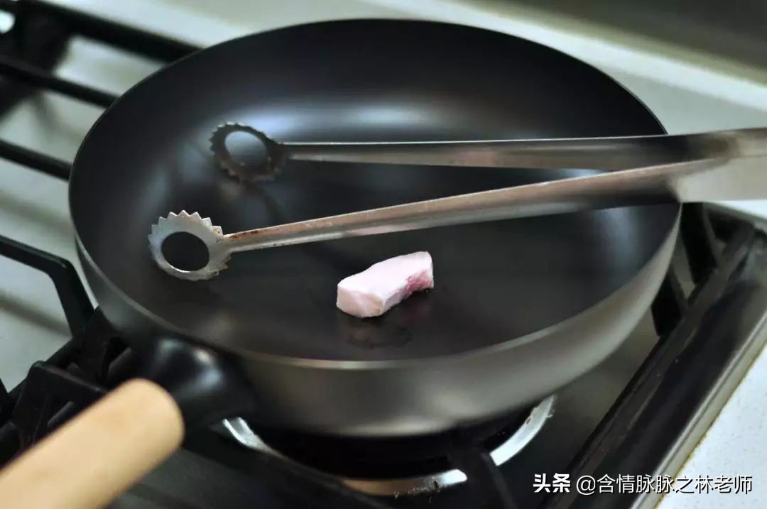 早餐三合一煎锅教程,多功能四孔煎锅早餐做法