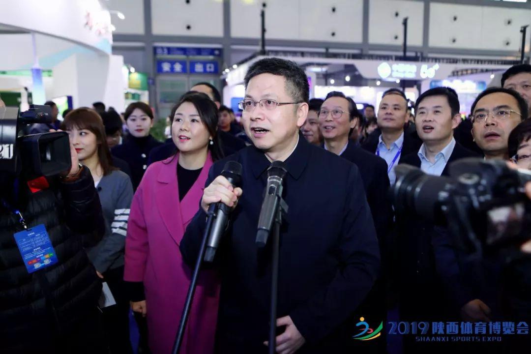 5G黑科技亮相体博会，全国冠军来了，足球明星来了，你还不克里马擦来！
