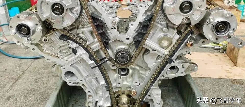 丰田皇冠3.0发动机大修有点共振,皇冠发动机烧机油大修