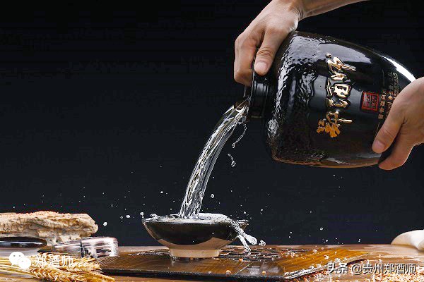 看郑酒师如何定义大师手作，尊享正宗酱香手酿酒