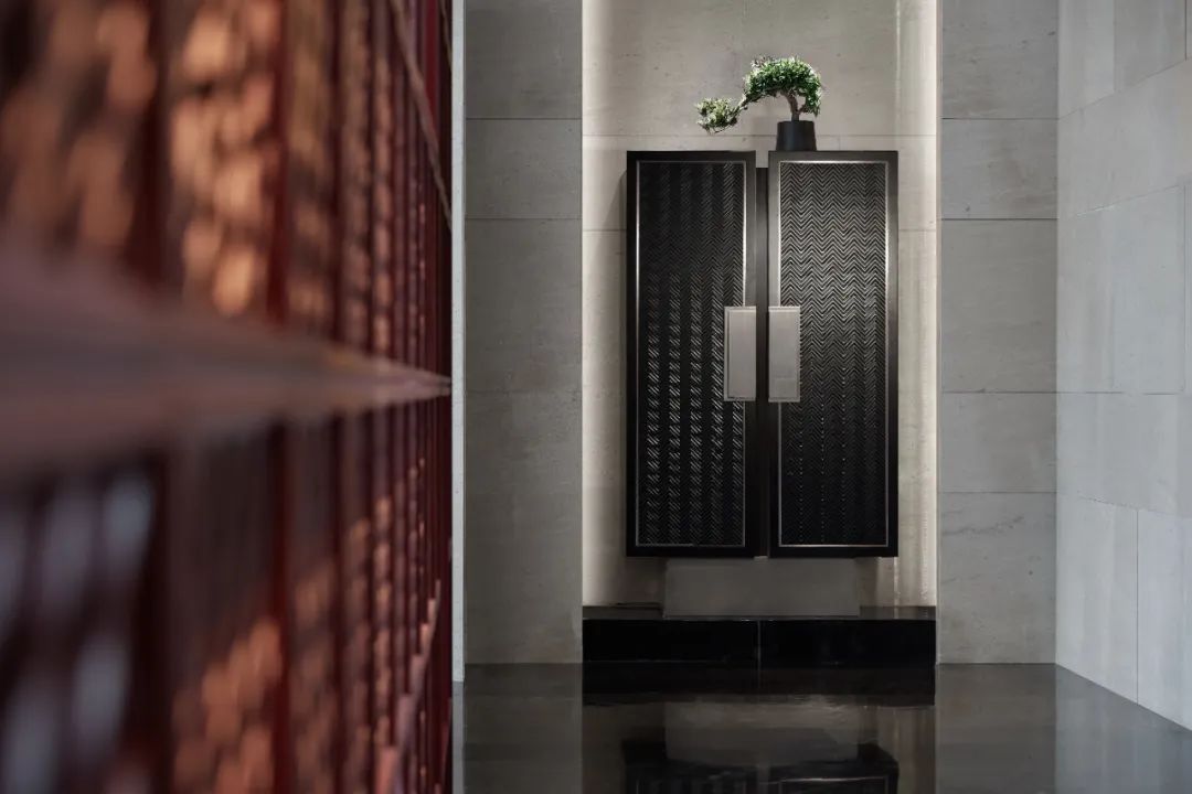 万灵设计创始人卫周敏：水墨兰庭，气韵悠长