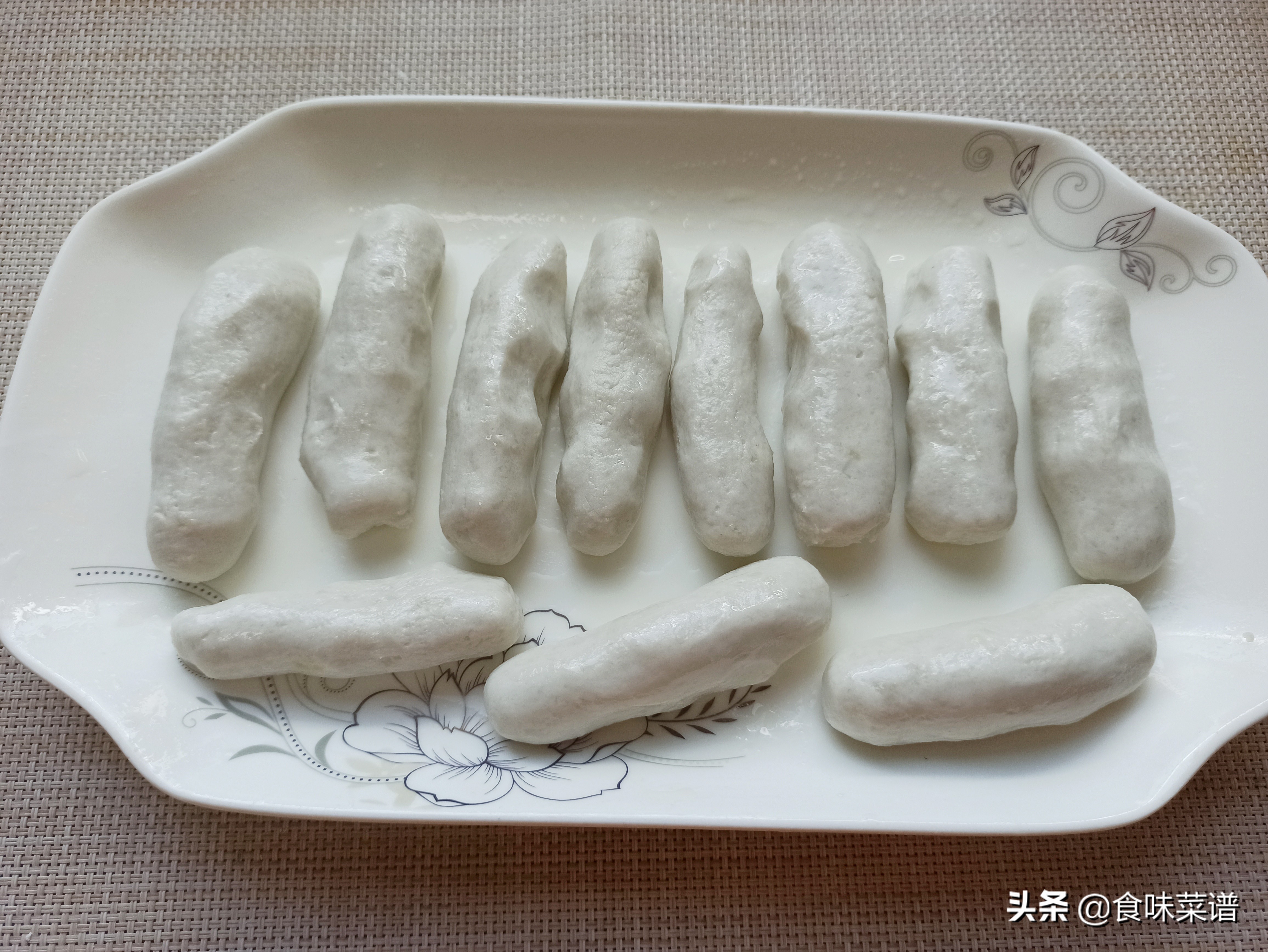 自从学会芋头这做法，我家一周吃三次，营养美味，咬一口酥脆软糯