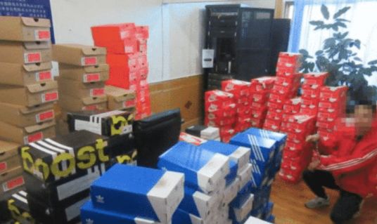 步行街假货一条街,在北京路步行街买到假货