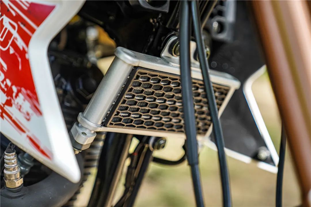 1万出头拉力车推荐,2021款银钢铁拳250评测视频