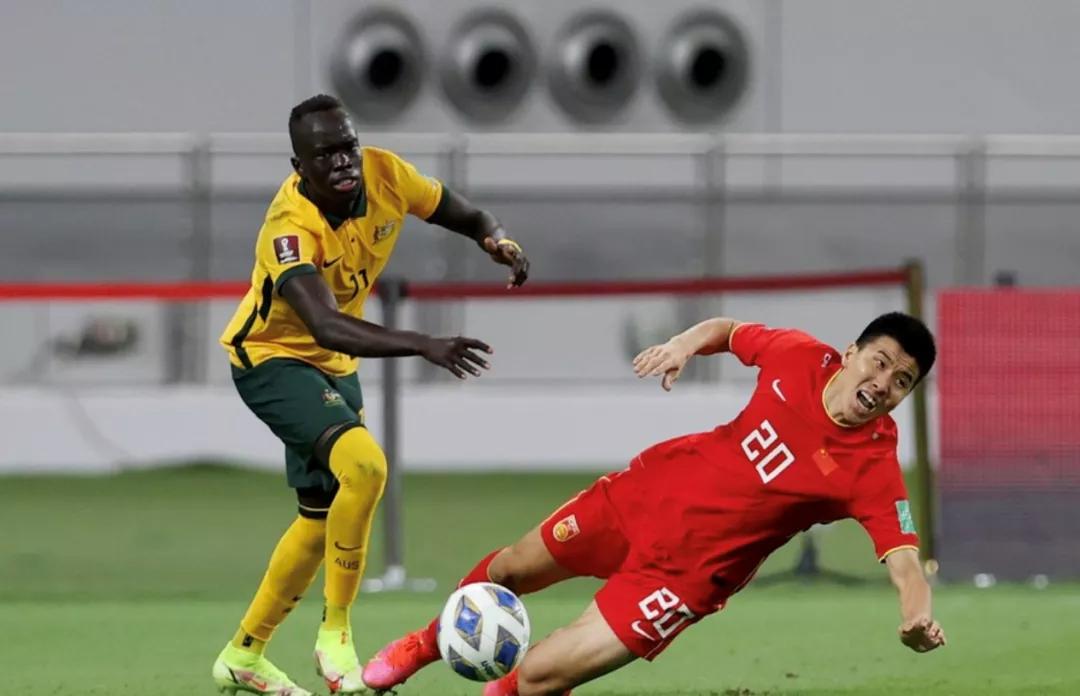 一场惨败的足球比赛,足球历史上半场0比3落后