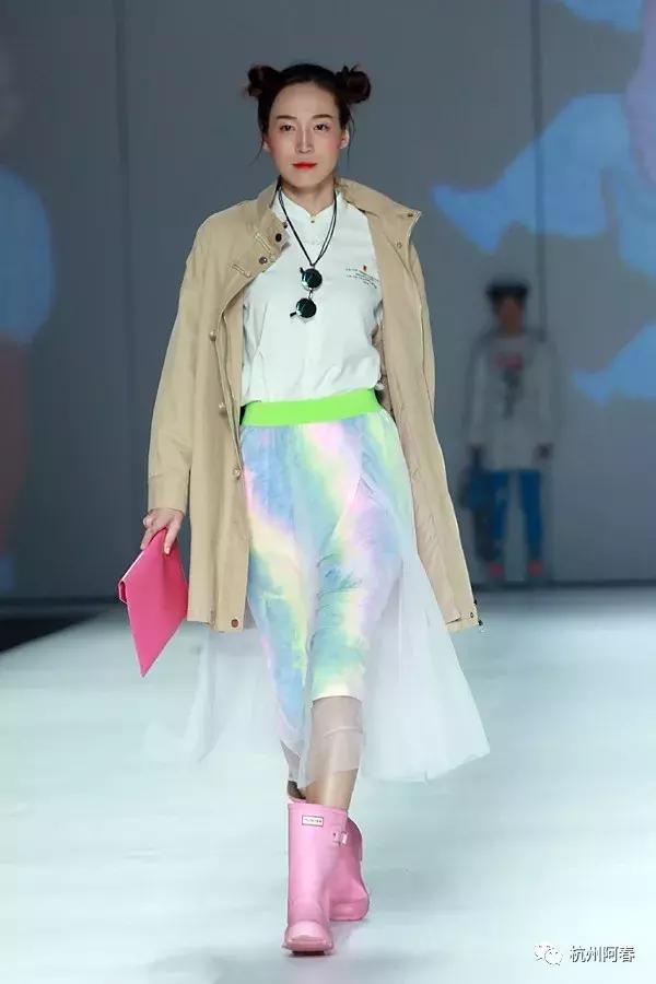2019广东时装周-秋季：活出新世相·木果果木2020春夏新品发布会