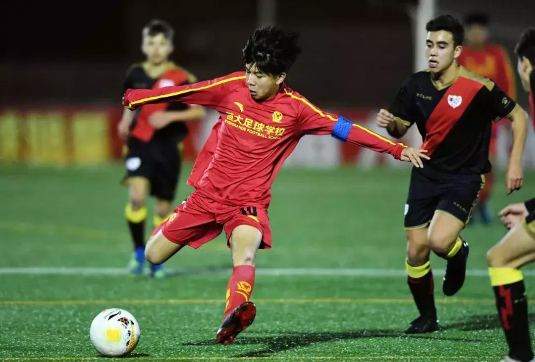 马德里足球世界杯对巴拉多利德,马德里竞技西甲第四轮的比赛