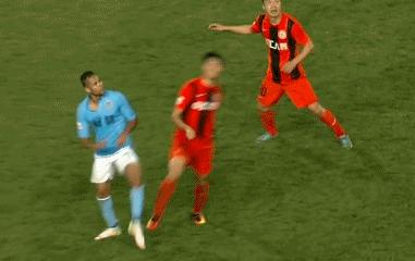 足坛十大凶狠犯规集锦,足坛十大恶意犯规集锦