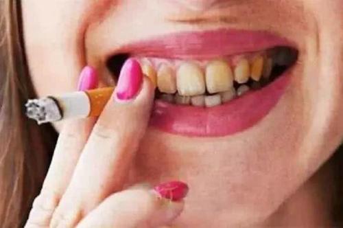 大连齿医生口腔可靠吗,抽烟导致牙黄牙医看得出吗