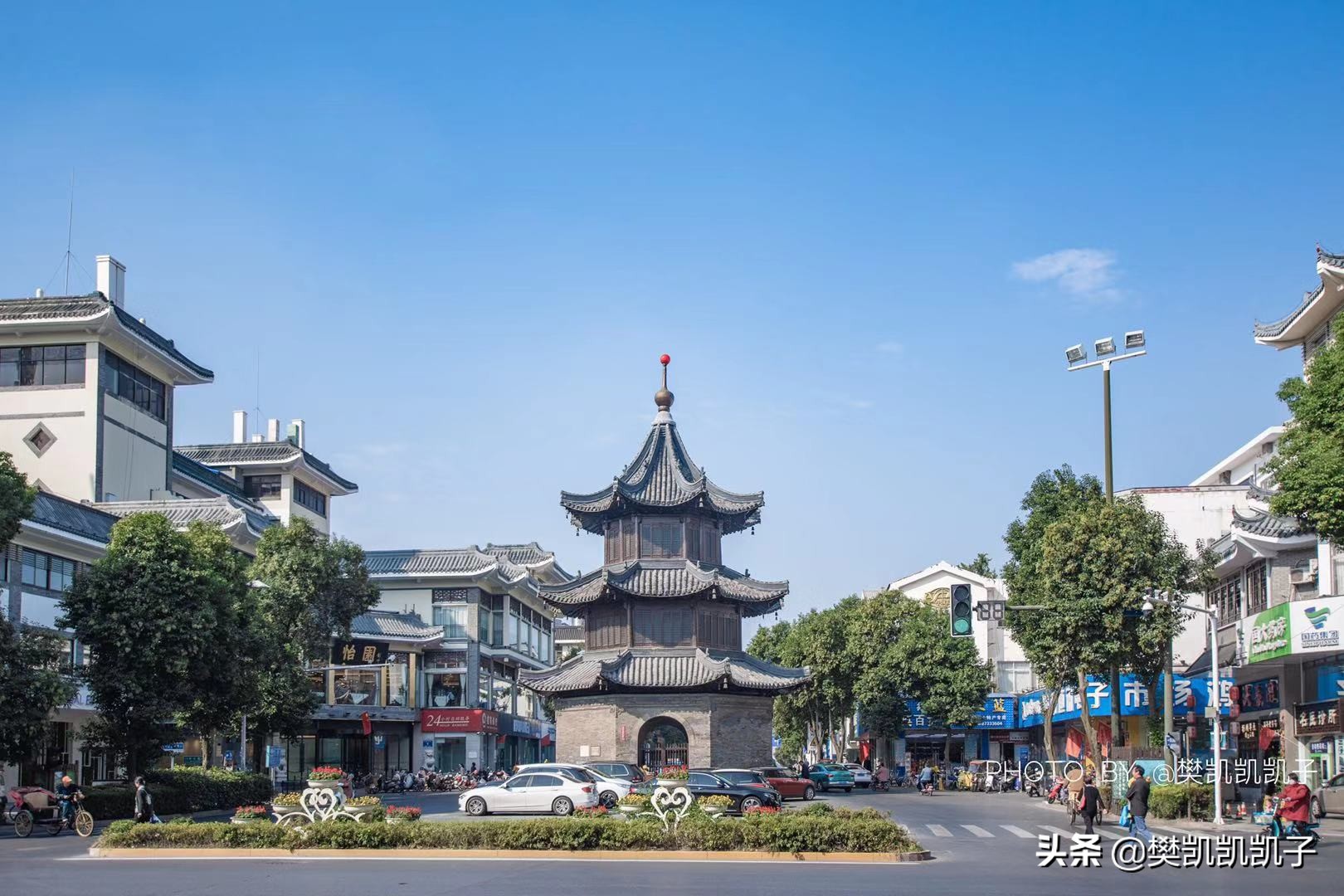 四望亭比文昌阁历史更久，两者相距500米，为何后者却是扬州地标