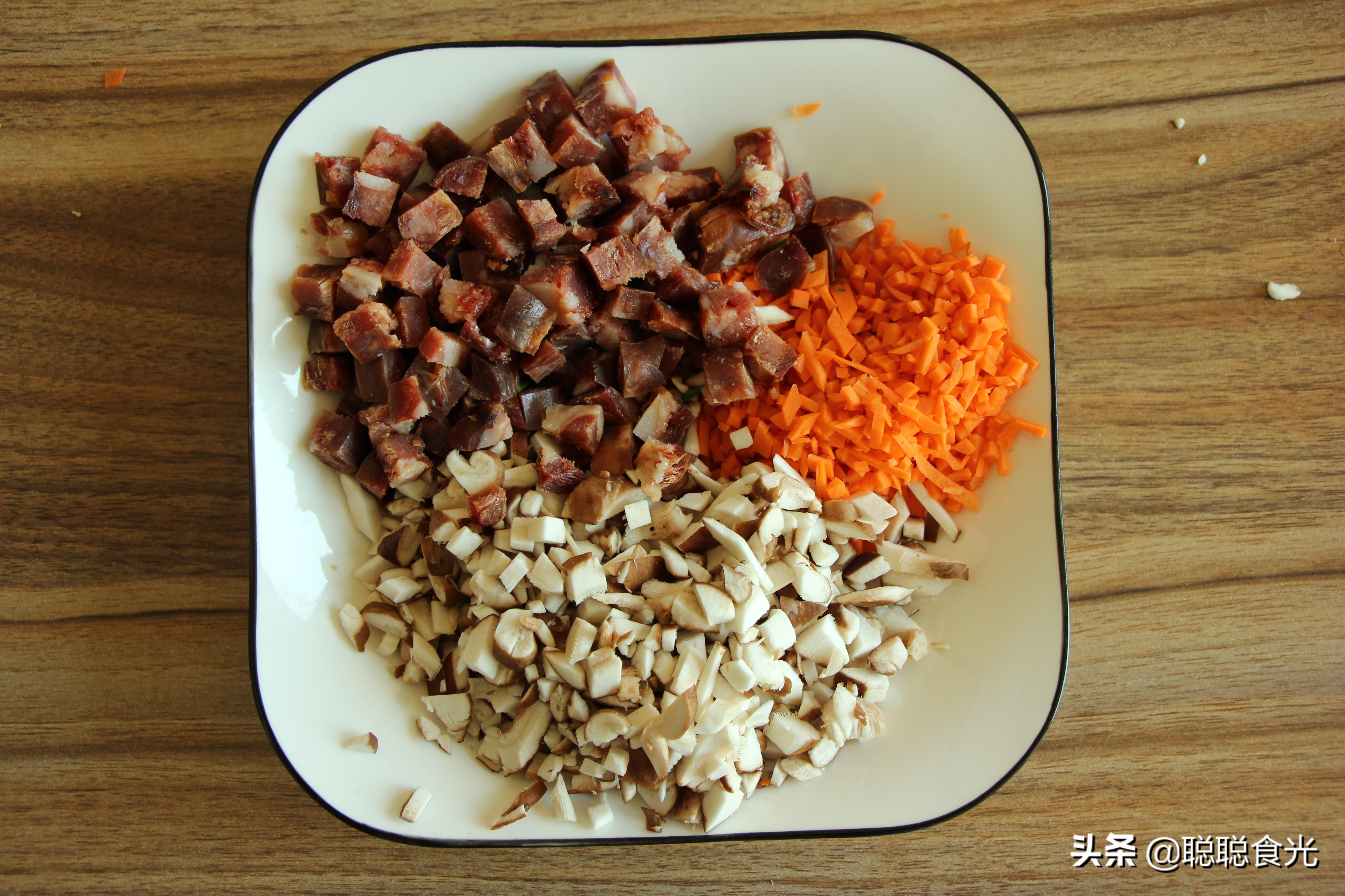 用剩米饭和饺子皮做的烧麦,用饺子皮做烧卖怎么做