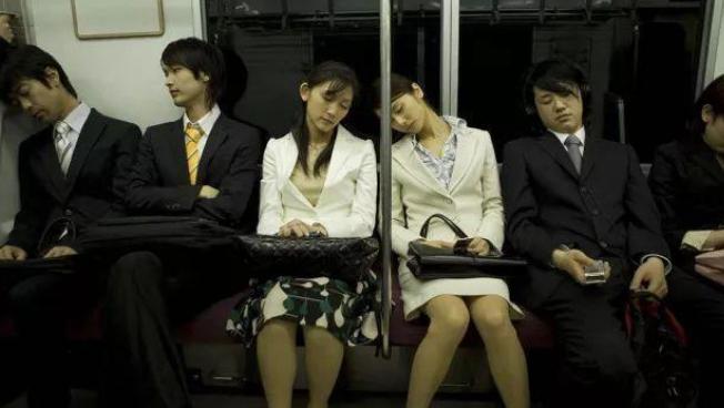 日本主妇的生财之道，靠捡垃圾就月入50万，我又觉得我行了