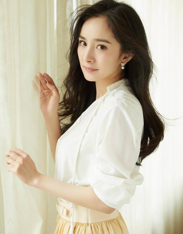 杨幂李佳琦新消息,杨幂现身李佳琦直播间首秀