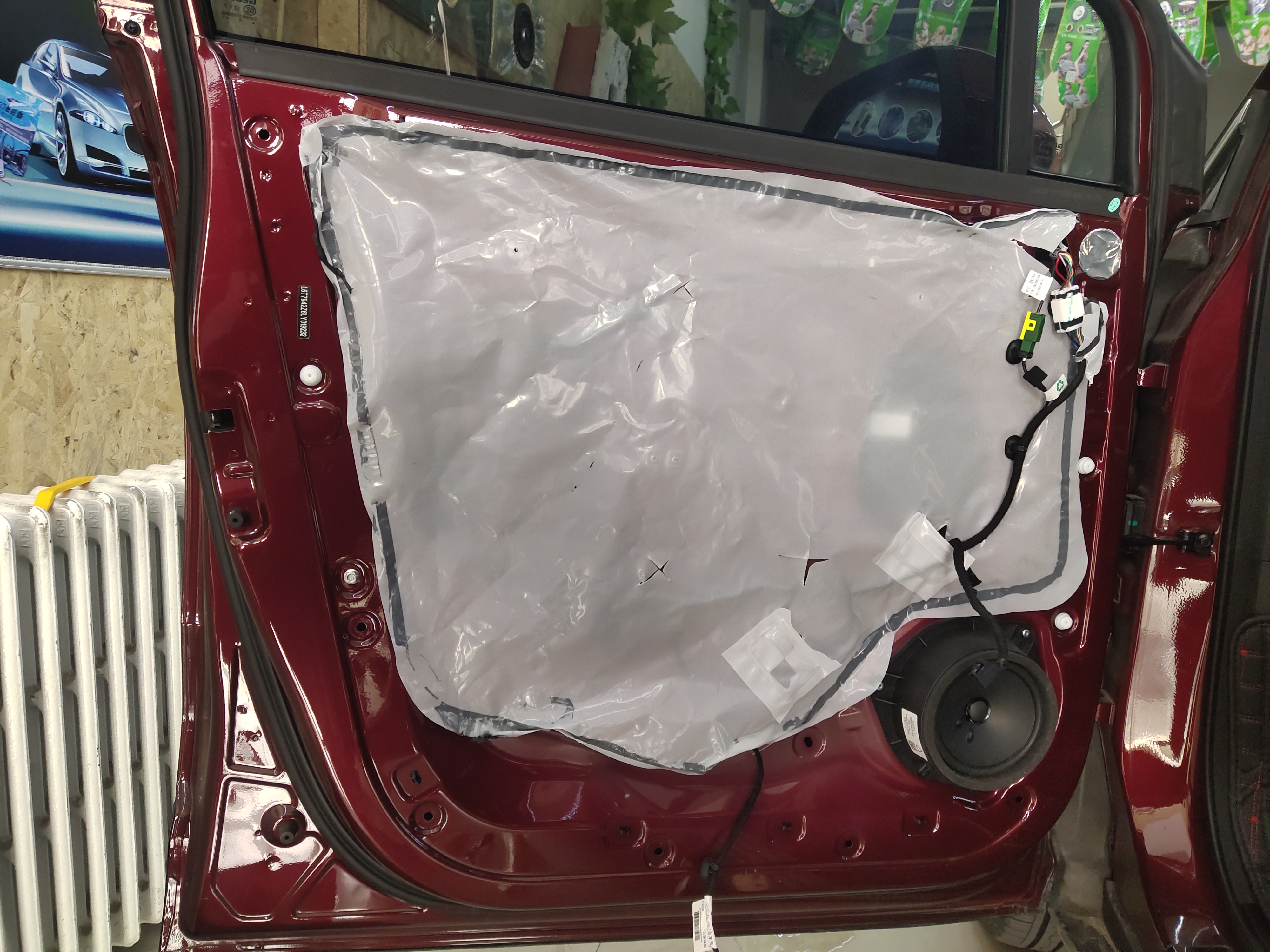 保定吉利豪越改装音响,赤峰鑫航低音炮效果