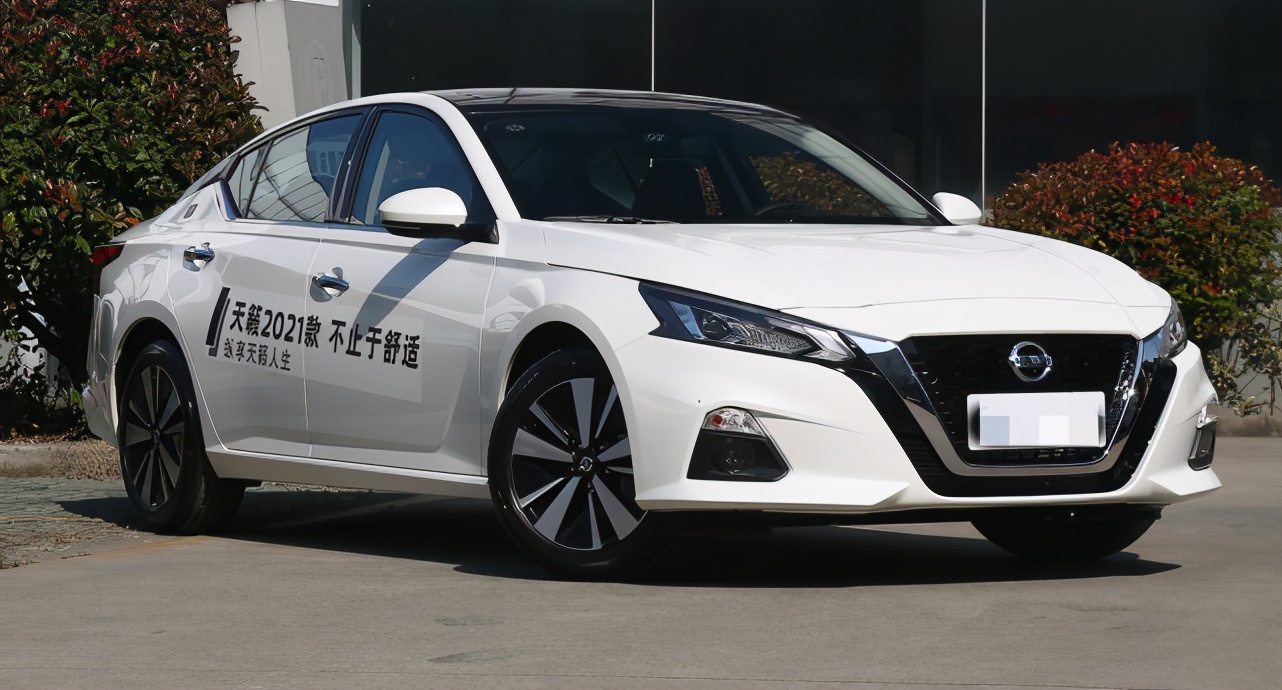 11年天籁2.0和2.5油耗差多少,日产天籁用户反映缺点