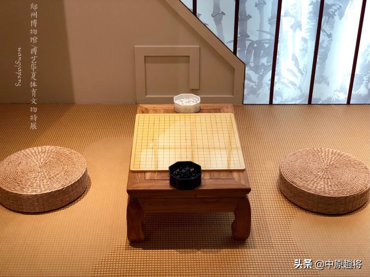 中国古代踢足球,原来古代是这样踢足球的