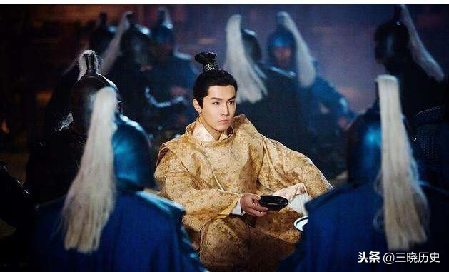 先生出一上联：“墙上画马不能骑”，将军对得下联太妙