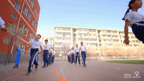 “七个一”先锋在行动｜小小讲解员带你游包钢实验二小