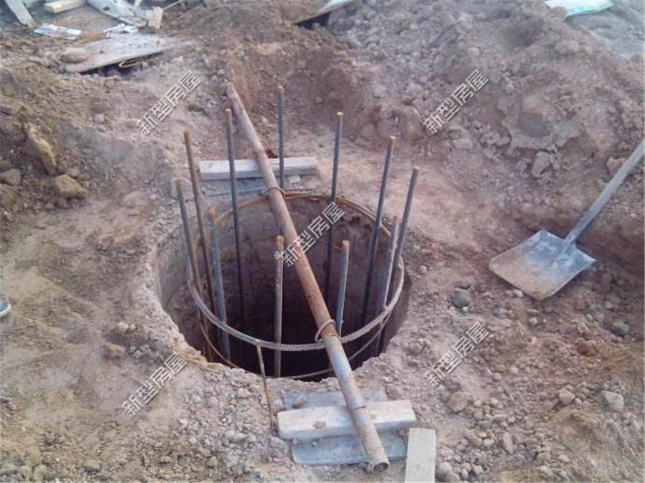 农村盖房地基要挖多深？地梁基础如何做？用什么材料好？