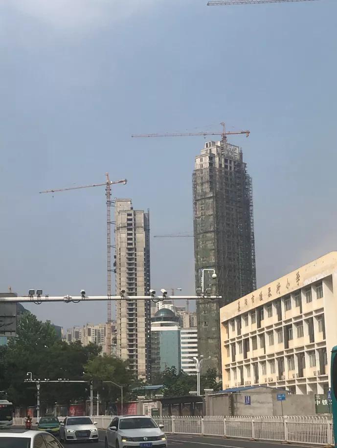 襄阳期房烂尾楼,襄阳烂尾楼一房多卖都怎么解决的