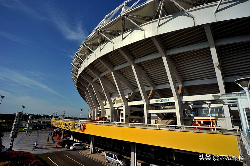 武汉体育中心主体育场,武汉体育中心馆