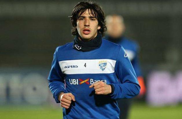 托蒂和托纳利谁有潜力,托蒂托纳利帝星