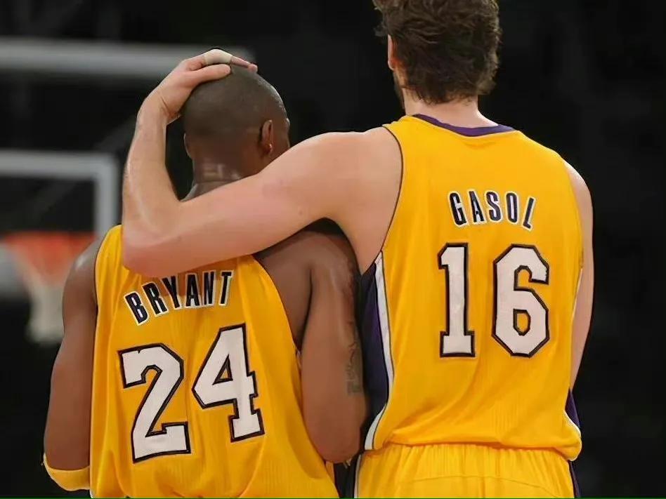 加索尔退役仪式说西班牙语,加索尔谈退役视频完整版