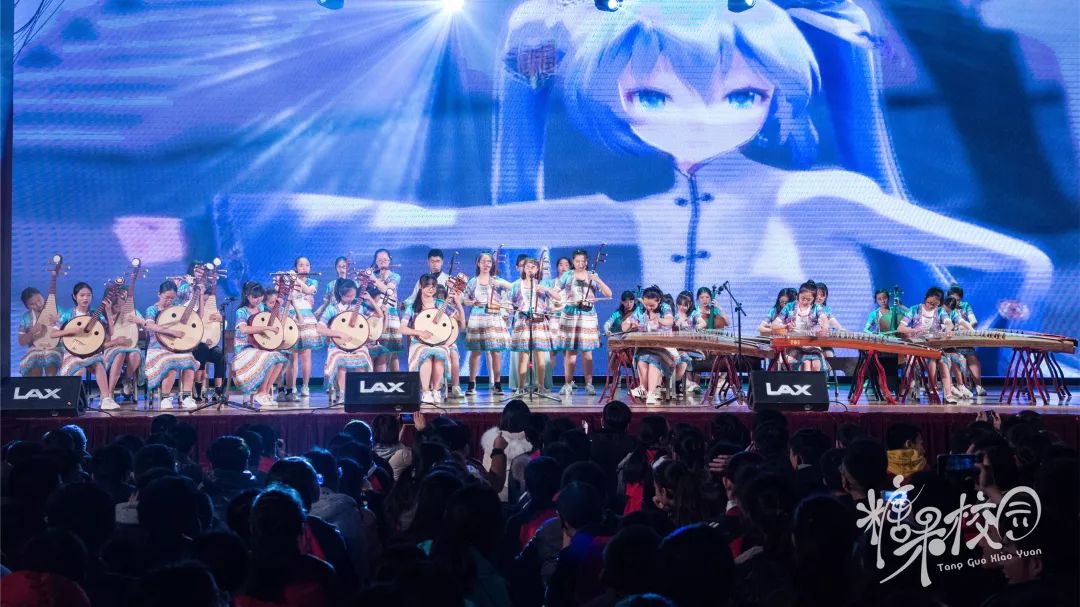 缘聚求实谱写历史篇章展望未来开启迢迢征程昆十中白塔新年盛会