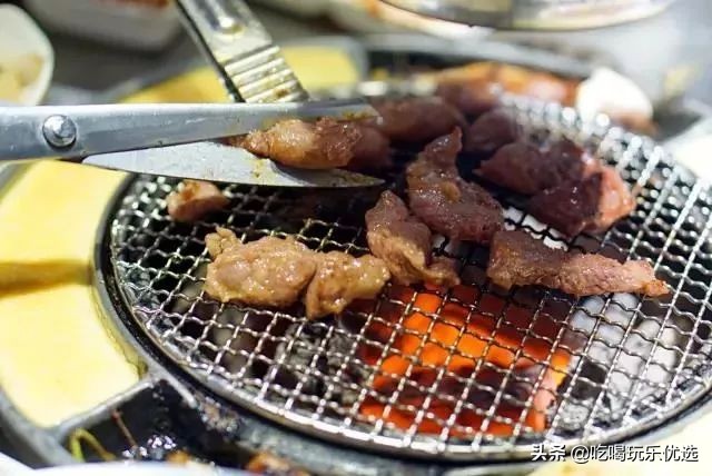 上海「喜来稀肉」仅凭护心肉就能震撼全世界的明星品牌