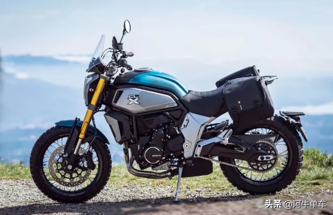 春风700clx复古版图片,春风clx700改复古圆灯