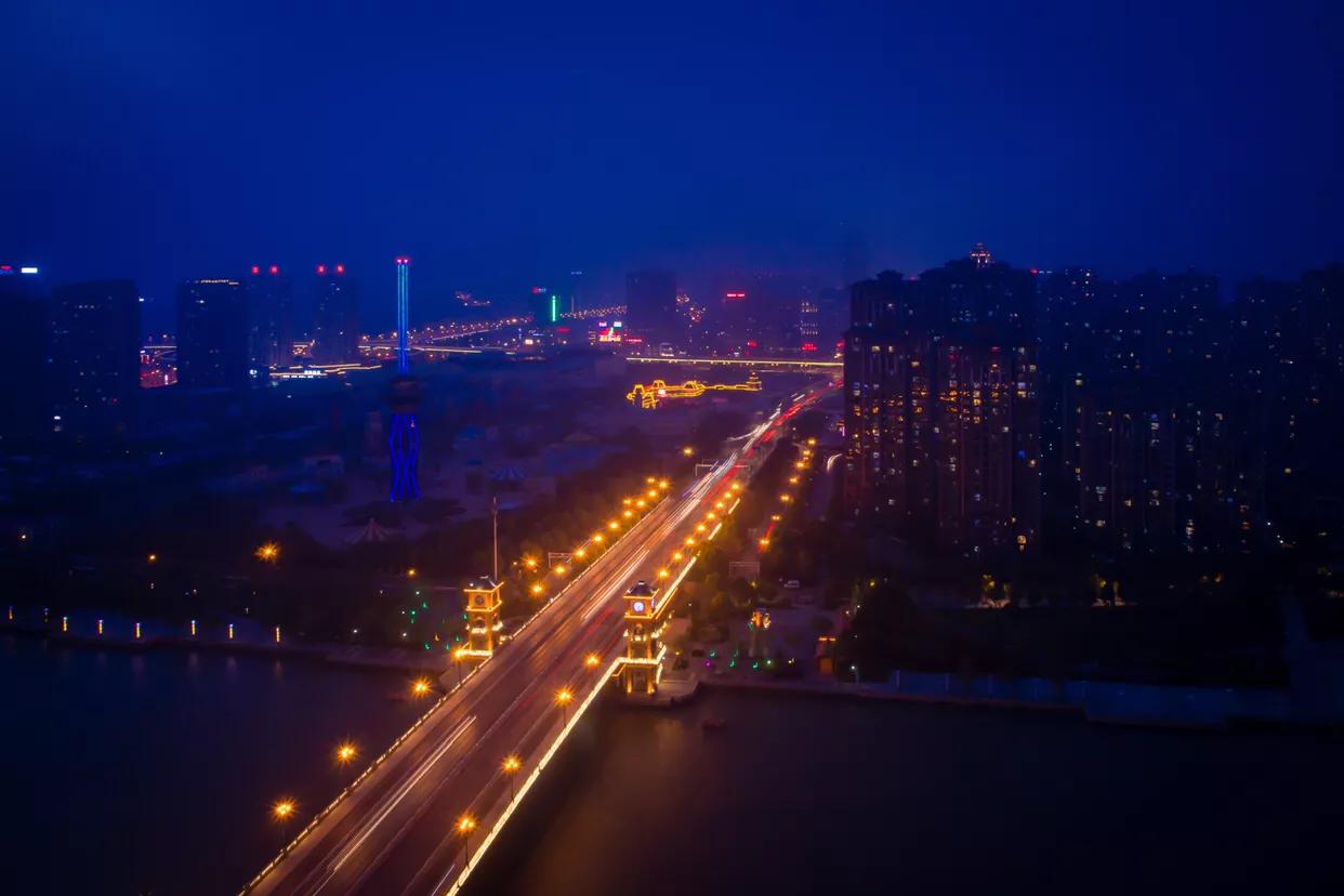 南通市北城大桥图片,北城大桥运河边