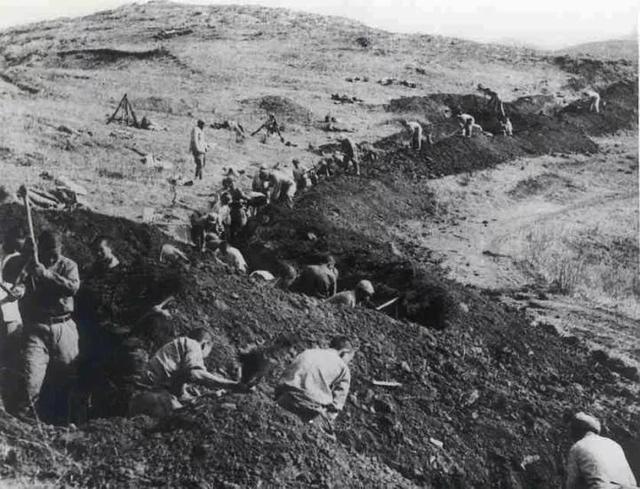 每秒100炮弹,每秒200发的炮弹