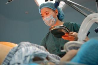 强行保胎胎儿畸形,8个月孕妇产检畸形