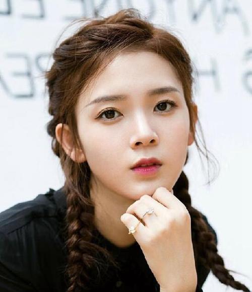 陈瑶的胸肌是真的吗,无心法师陈瑶花絮