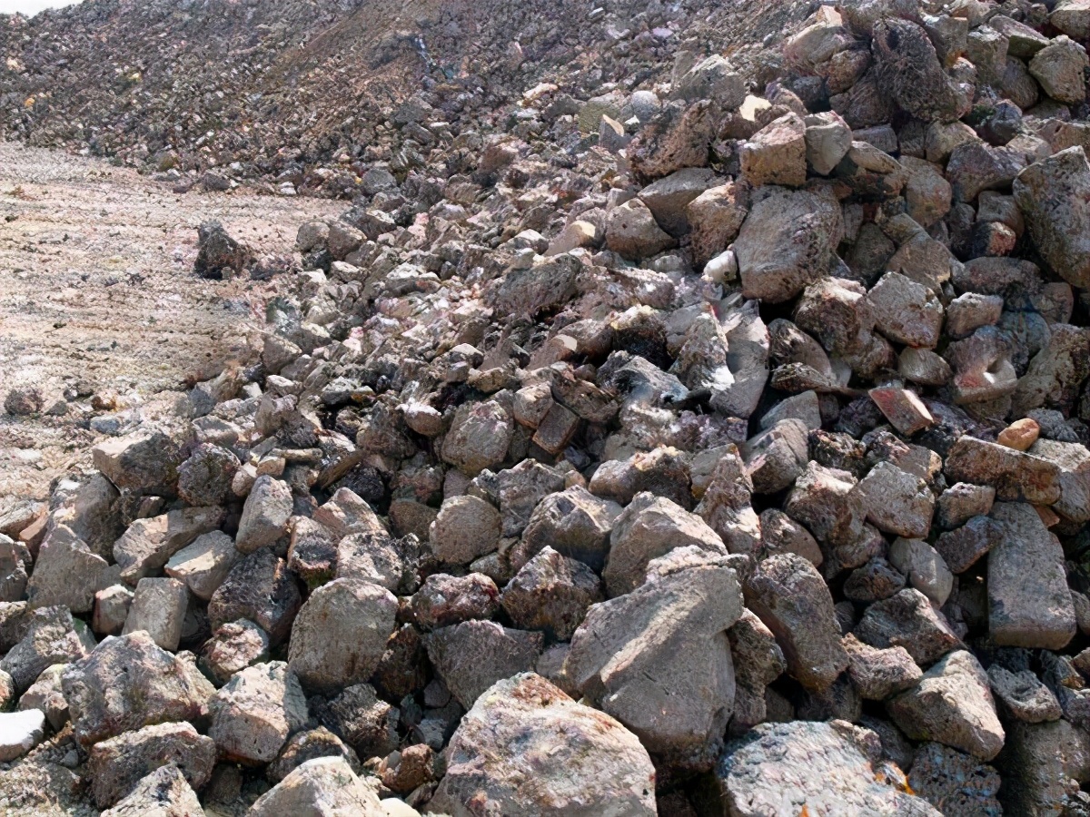 中国垄断的有色金属,中国进口铁矿石为什么涨价多了