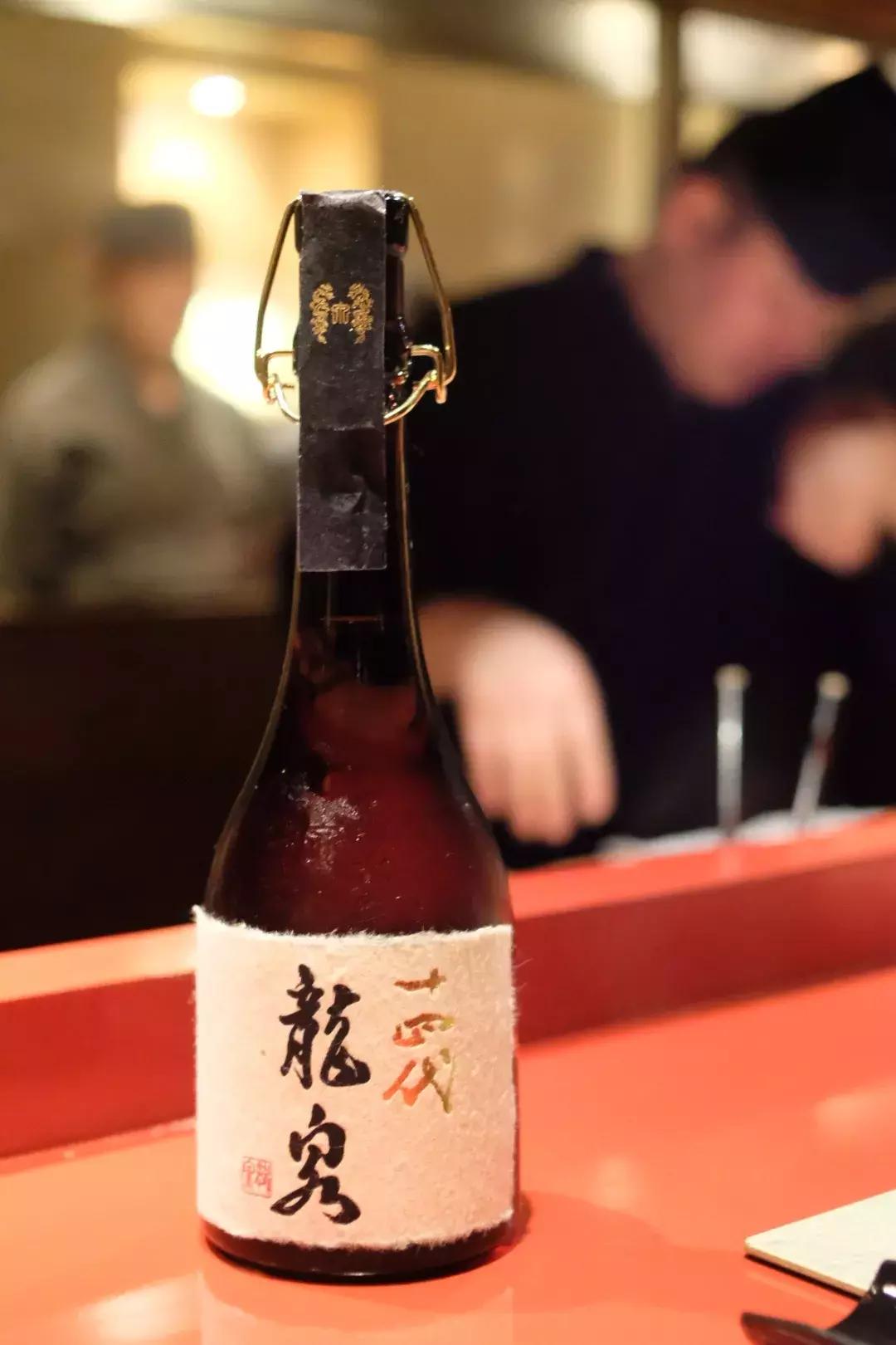 十四代龙泉清酒为什么那么贵 (十四代龙泉日本价格)