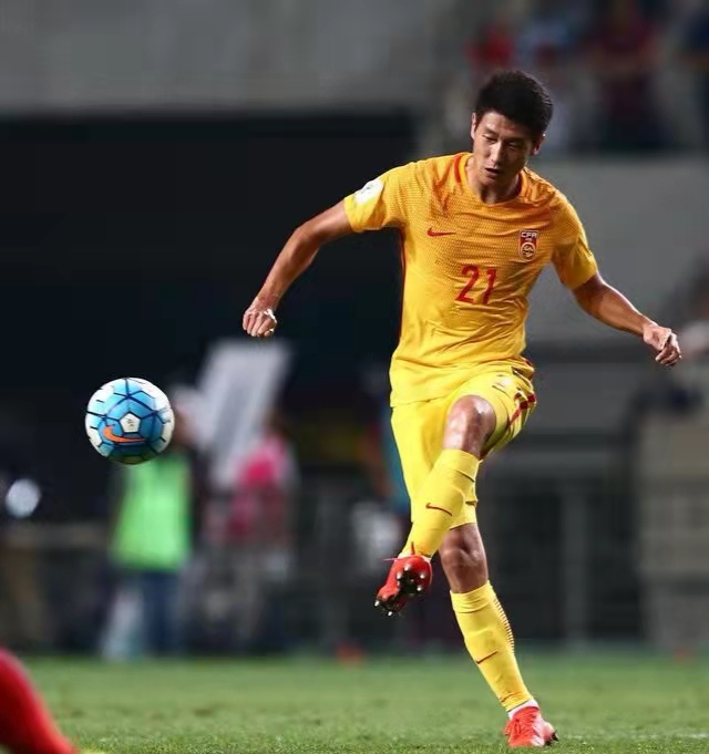 远去了鼓角争鸣,远去了刀光剑影黯淡了鼓角争鸣