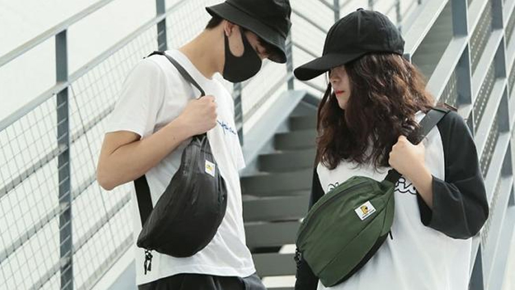 潮人背什么腰包,潮男腰包怎么背好看