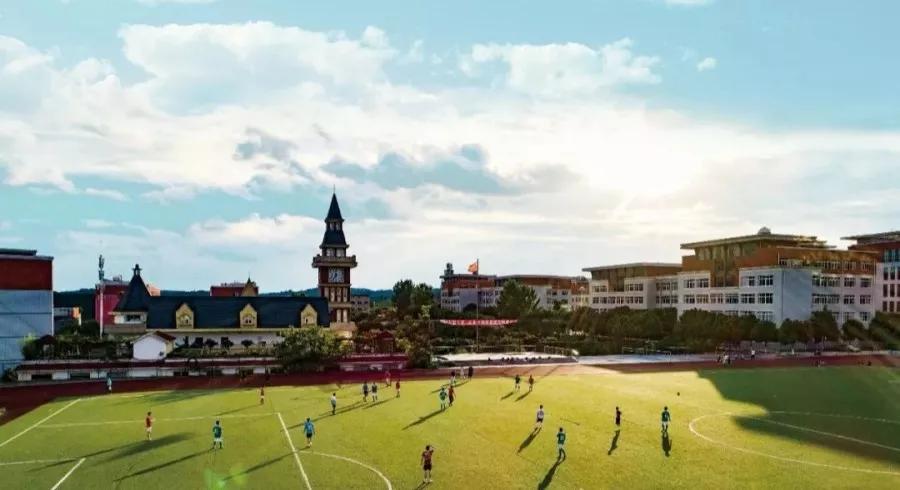 国家级汽车实训基地四川汽车职业技术学院为学习就业保驾护航