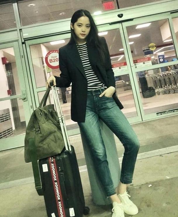 欧阳娜娜长身体,22岁的欧阳娜娜多迷人