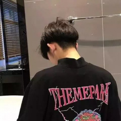 失落绝望到极致的男生头像,伤感头像男生孤独绝望颓废落泪