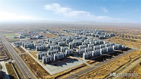 赞叹沙漠,中国沙漠中的绿洲小镇