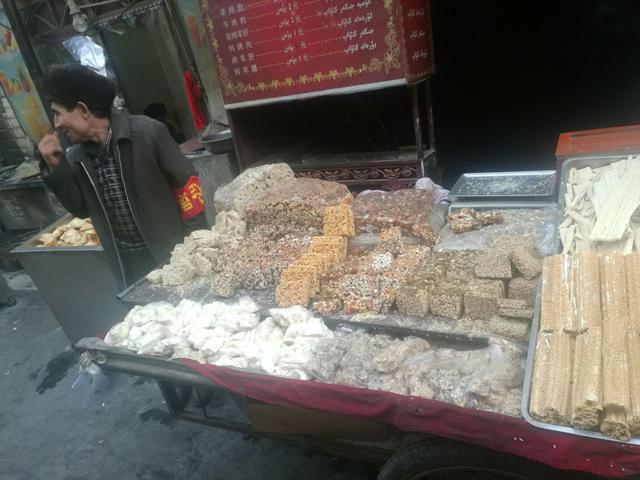 切糕天价你怎么看,切糕八十块钱一斤是不是坑人