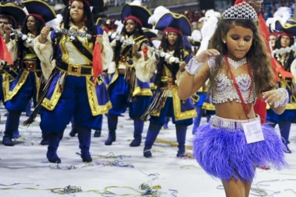 宸磋タ鐤媯鑺傛棩,宸磋タ鑺傛棩鏈夊鐤媯