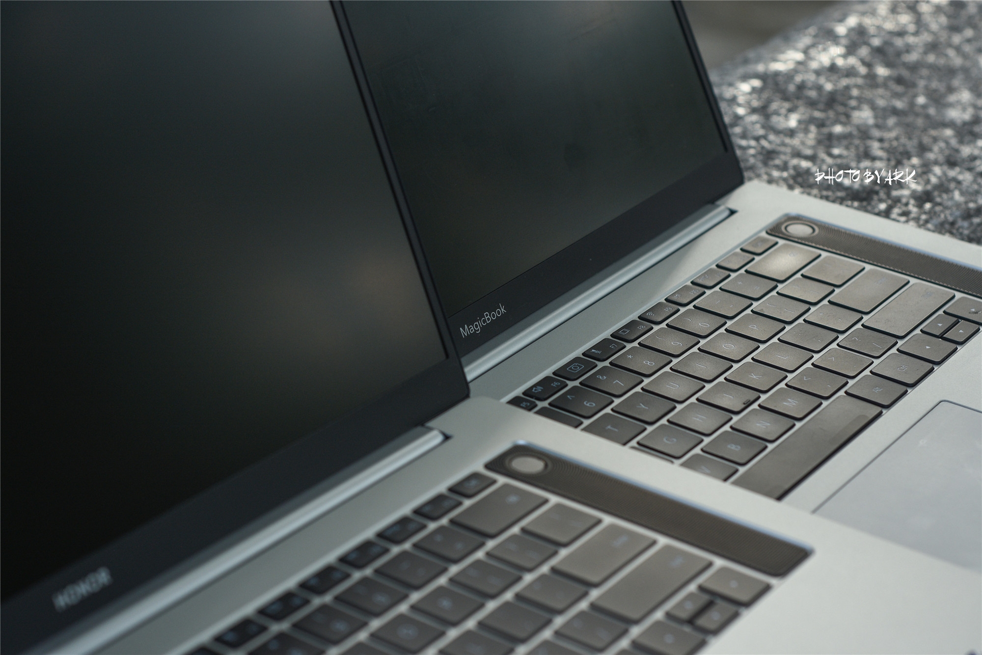 荣耀magicbook2019pro哪一版本好,荣耀magicbookpro2019全系列对比评测