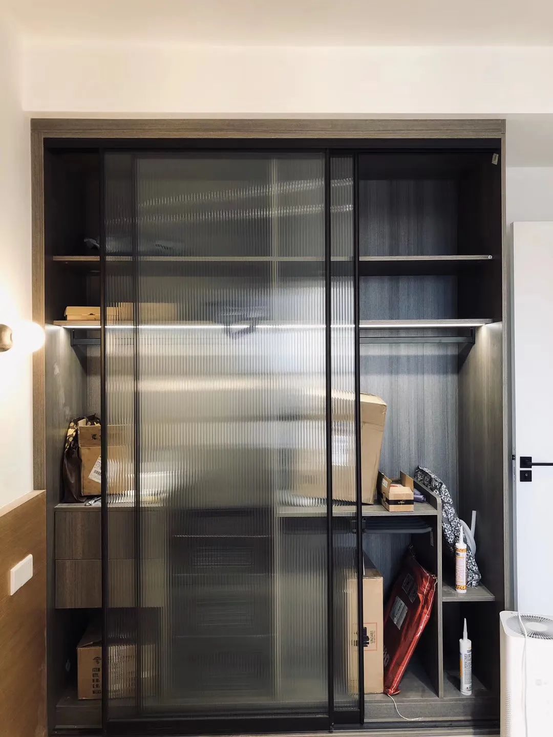 佛山女子与男友、男友妈弟住76㎡，养一猫还要工作室，装修绝了