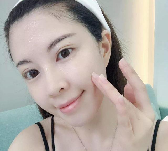 鼻头上的白色小颗粒用什么药去除,鼻头的白色小颗粒怎么消除