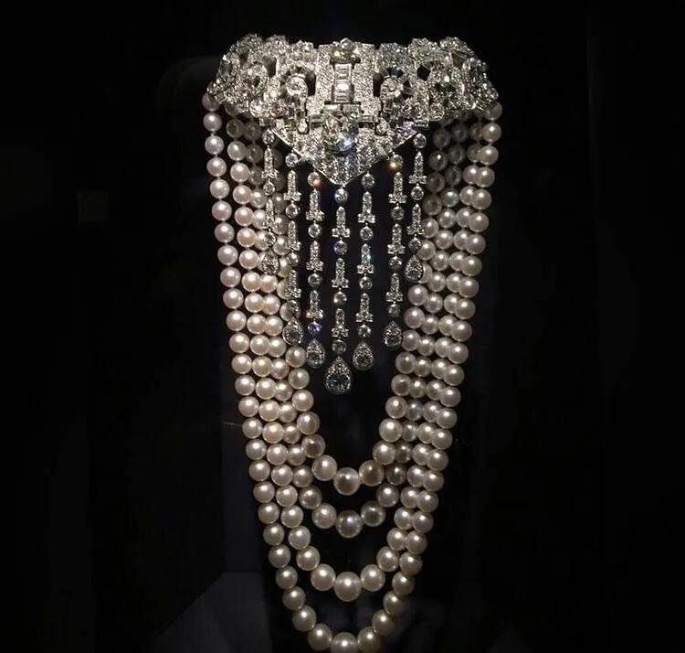 特朗普为三任美女老婆买大钻戒，可比竞选总统“认真”多了