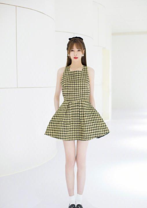 沈梦辰穿搭甜美又时尚少女感满满,沈梦辰同款蝴蝶结造型