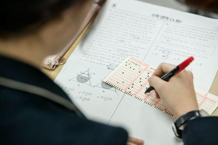 「原创诗词」管恩锋|莫言千载苍颜老也有风姿也有情(诗词21首)